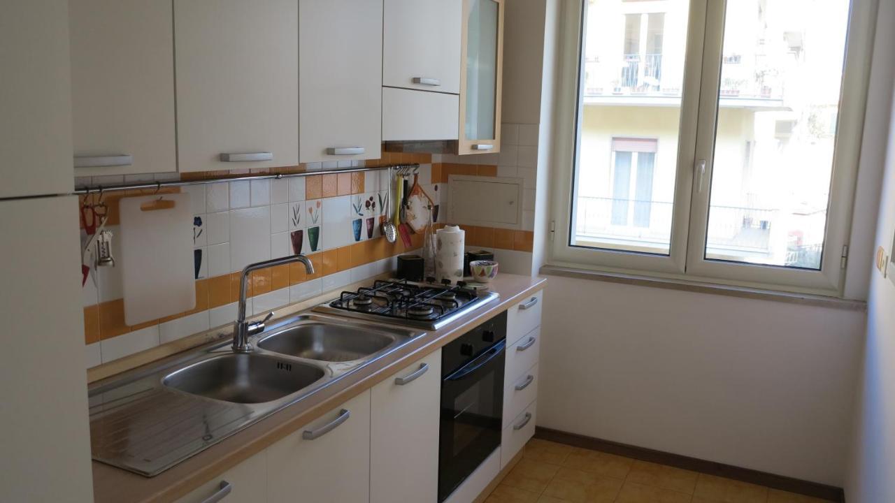 Laura House Appartement Napels Buitenkant foto